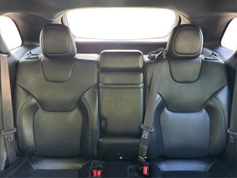 Used 2019 Jeep Cherokee High Altitude AWD/4WD image 18