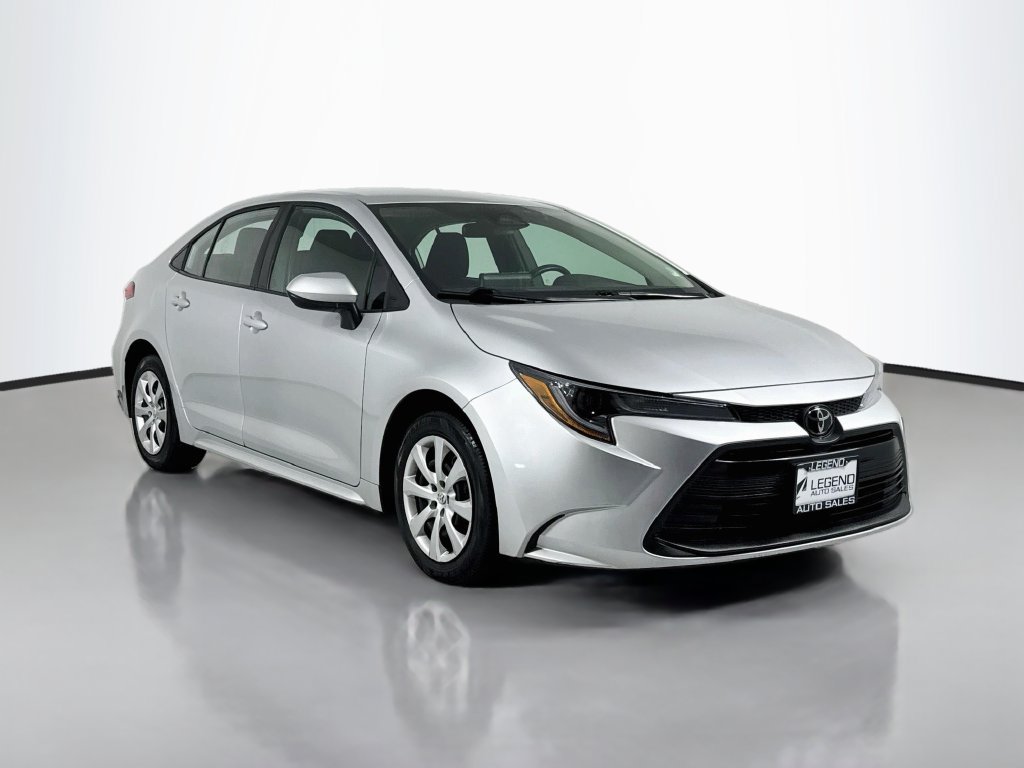 Used 2024 Toyota Corolla LE FWD image 4