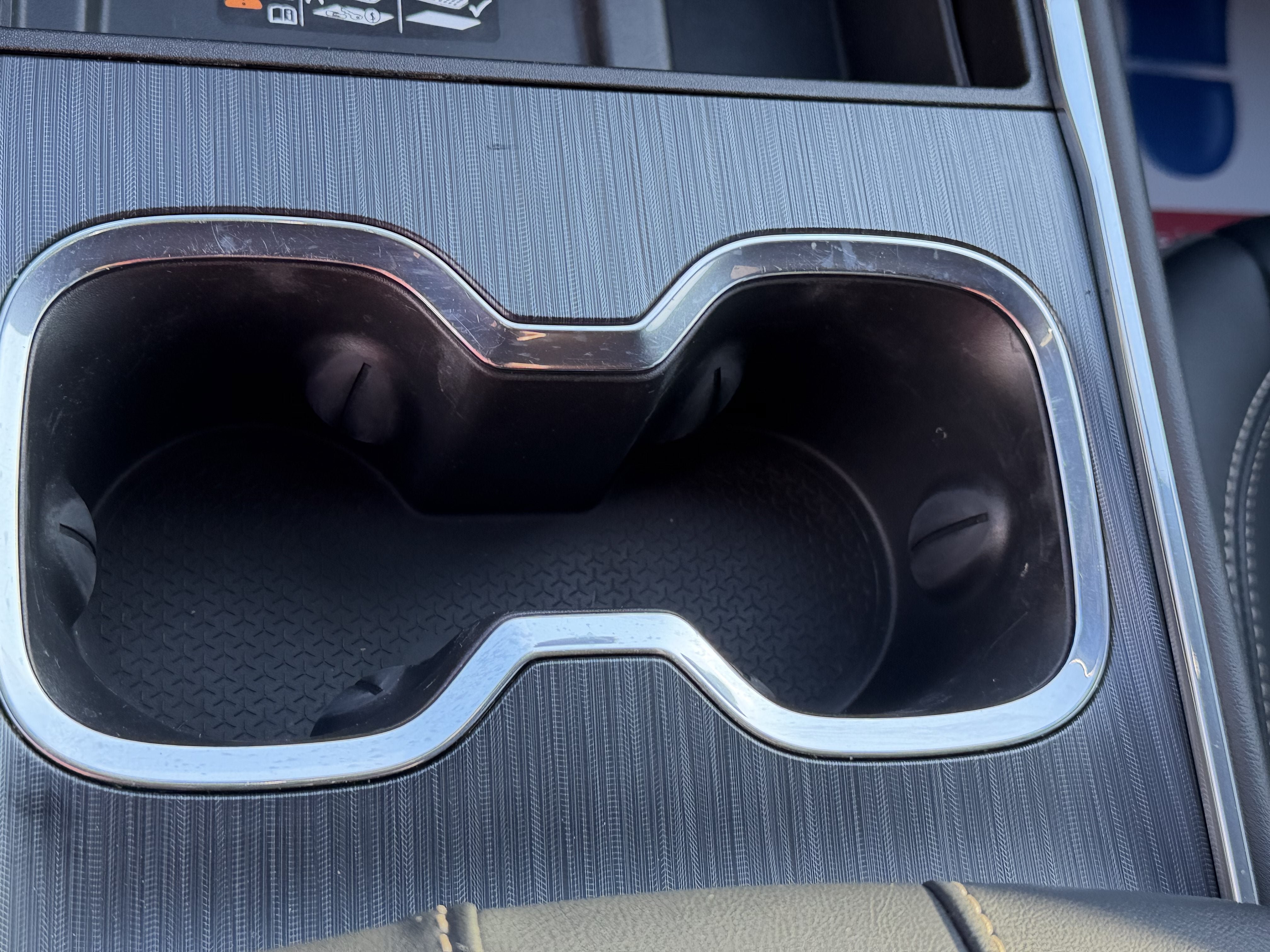 Used 2024 GMC Acadia Elevation FWD image 32