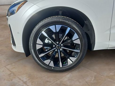 New 2026 Volvo XC60 B5 Plus w/ Protection Package Premier AWD/4WD image 14