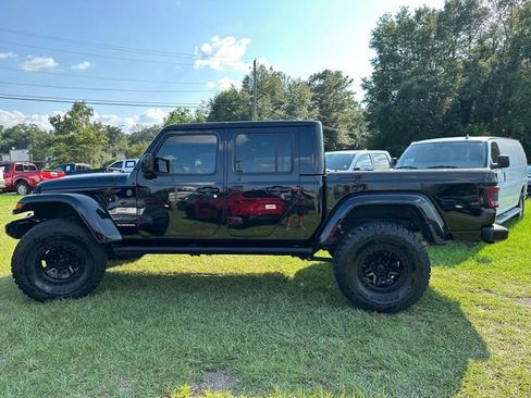 Used 2021 Jeep Gladiator Overland image 11