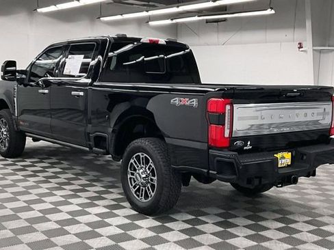 Used 2023 Ford F250 Limited AWD/4WD image 3