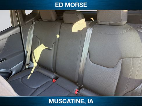 Used 2020 Jeep Renegade Sport w/ Sport Appearance Group image 13