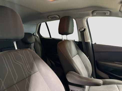 Used 2019 Chevrolet Trax LT AWD/4WD image 27