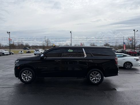 Used 2021 Chevrolet Suburban Premier w/ Premium Package image 9