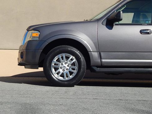 Used 2014 Ford Expedition EL XLT w/ Leather Seating Package image 11