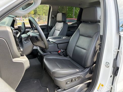 Used 2025 GMC Sierra 1500 SLT RWD image 18