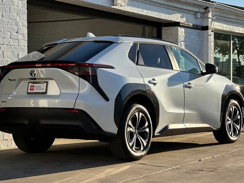 Certified 2024 Toyota bZ4X XLE image 4