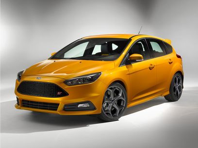 Used 2017 Ford Focus ST w/ Equipment Group 402A