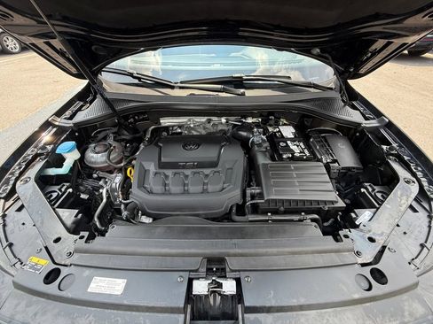 Used 2024 Volkswagen Tiguan SE R-Line FWD image 27