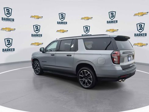 Used 2023 Chevrolet Suburban RST w/ Sport Performance Package AWD/4WD image 6