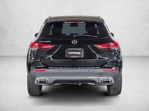 Used 2021 Mercedes-Benz GLA 250 w/ Premium Package image 7