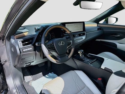 Used 2024 Lexus ES 300h w/ Technology Package FWD image 25