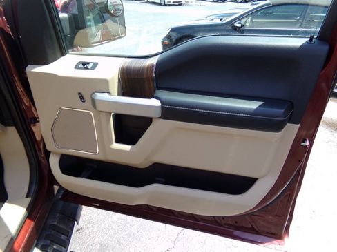 Used 2016 Ford F150 Lariat AWD/4WD image 42