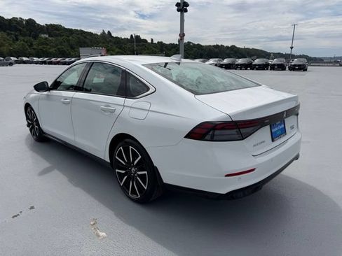Certified 2024 Honda Accord Touring image 9