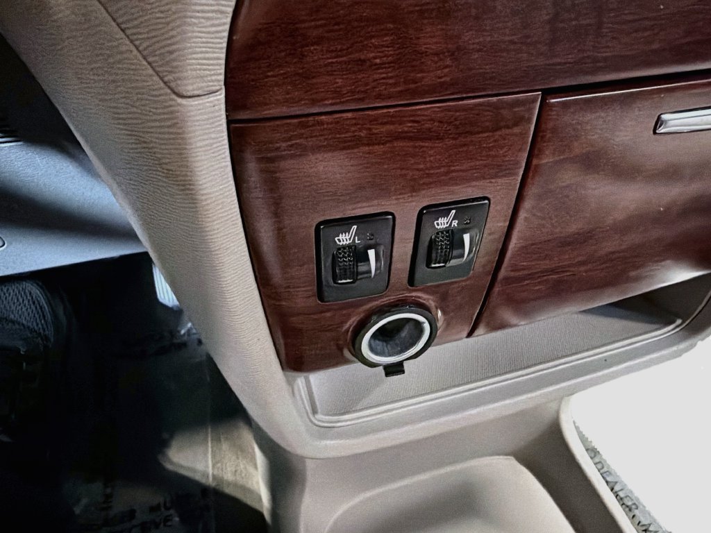Used 2014 Toyota Sienna XLE FWD image 30