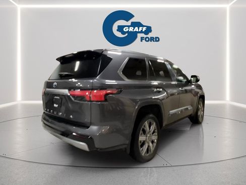 Used 2024 Toyota Sequoia Capstone image 13