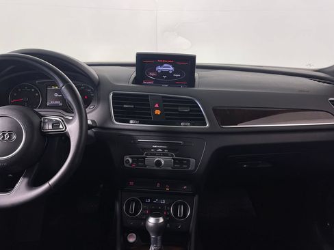 Used 2016 Audi Q3 2.0T Prestige w/ Prestige Package FWD image 16