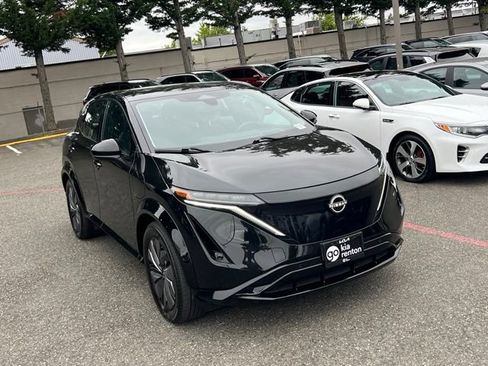 Used 2024 Nissan Ariya AWD image 7