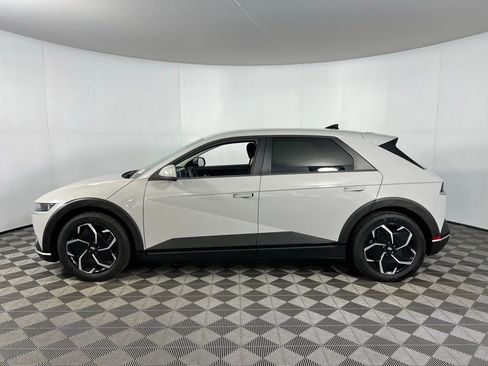Used 2024 Hyundai Ioniq 5 SEL image 9