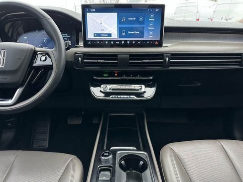 Used 2023 Lincoln Corsair AWD w/ Equipment Group 101A image 12