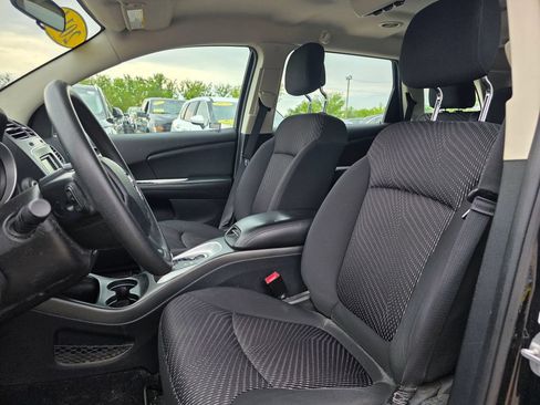 Used 2014 Dodge Journey American Value Package w/ Flexible Seating Group FWD image 17
