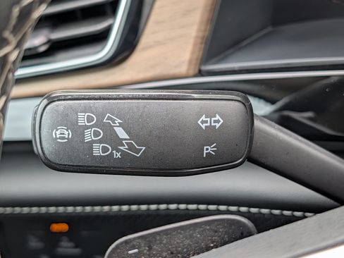 Used 2024 Volkswagen Atlas SE AWD/4WD image 31