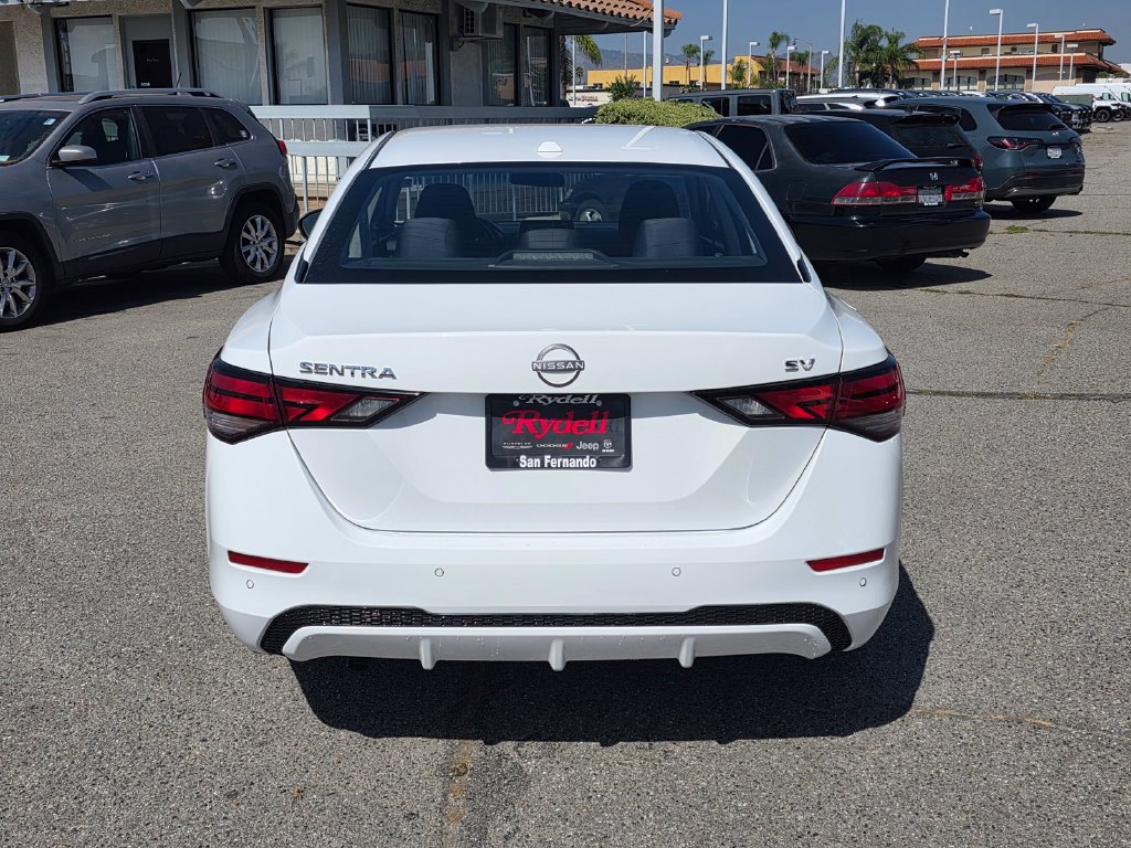 Used 2024 Nissan Sentra SV FWD image 7