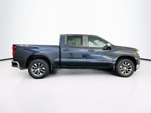 Used 2023 Chevrolet Silverado 1500 LT AWD/4WD image 10