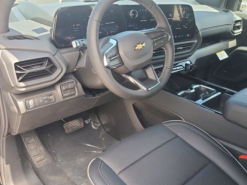 New 2026 Chevrolet Silverado EV LT w/ Plus Package AWD/4WD image 17