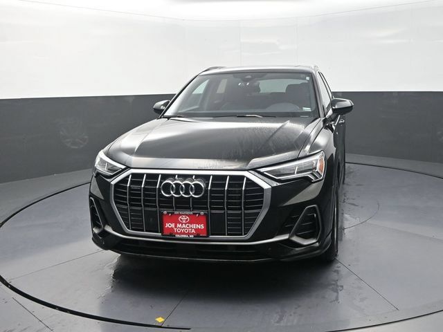 Used 2025 Audi Q3 2.0T Premium AWD/4WD image 2