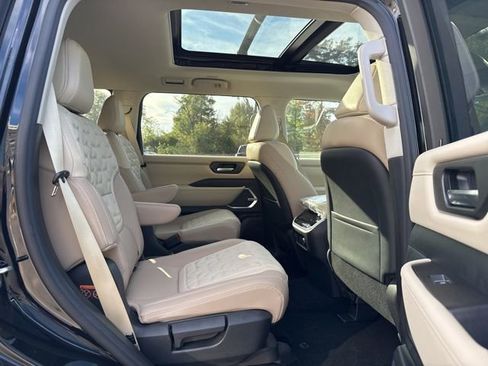 New 2026 Nissan Armada Platinum image 15