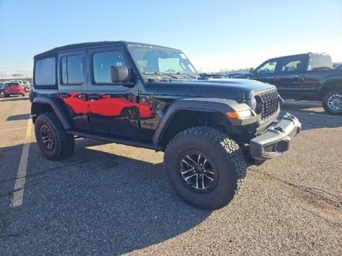 Used 2024 Jeep Wrangler Willys image 3