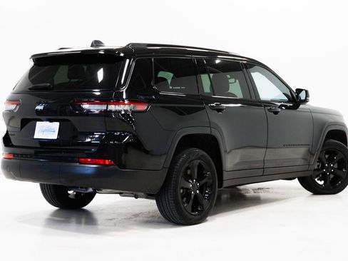 Used 2024 Jeep Grand Cherokee L Limited w/ Black Appearance Package image 29