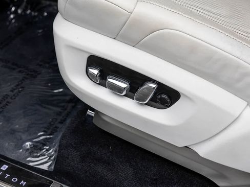 Used 2020 Rolls-Royce Phantom Extended Wheelbase RWD image 16