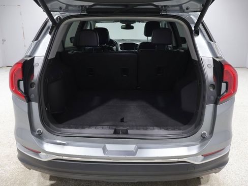 Used 2024 GMC Terrain SLT AWD/4WD image 20