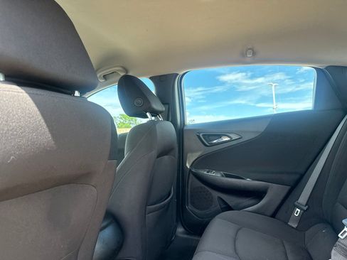 Used 2024 Chevrolet Malibu LS FWD image 32