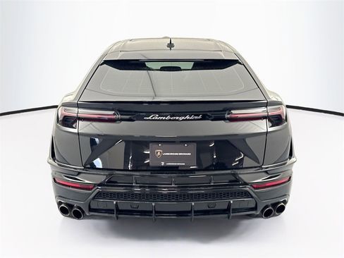 Used 2023 Lamborghini Urus S image 6