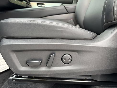 Used 2025 Nissan Murano SL w/ Cargo Package AWD/4WD image 17