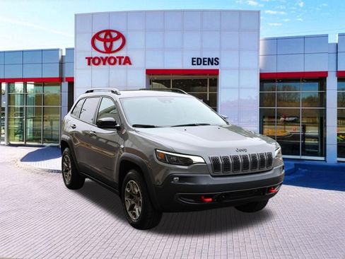 Used 2022 Jeep Cherokee Trailhawk AWD/4WD image 35