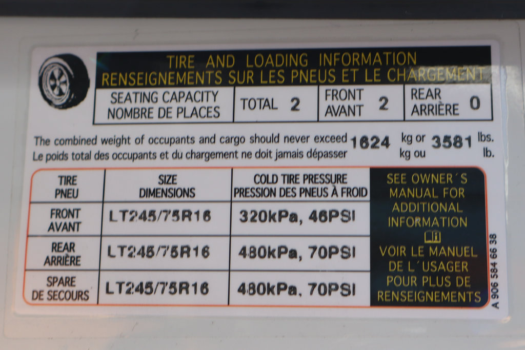 Used 2025 Mercedes-Benz Sprinter 2500 image 46