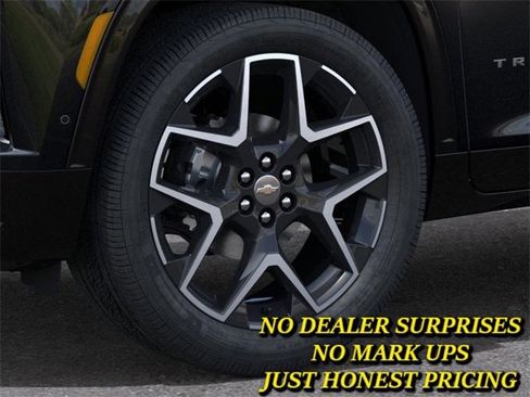 New 2026 Chevrolet Traverse High Country w/ LPO, Floor Liner Package image 9