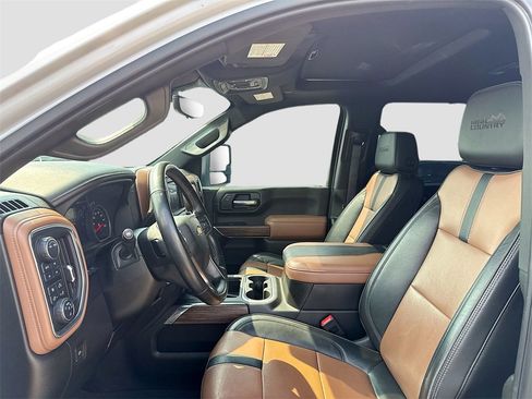 Used 2023 Chevrolet Silverado 2500 High Country w/ LPO, Hitch Package image 10