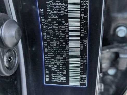 Used 2023 Toyota Corolla LE image 35