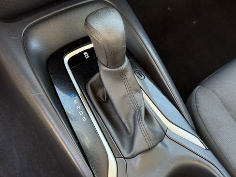 Used 2024 Toyota Corolla LE image 23