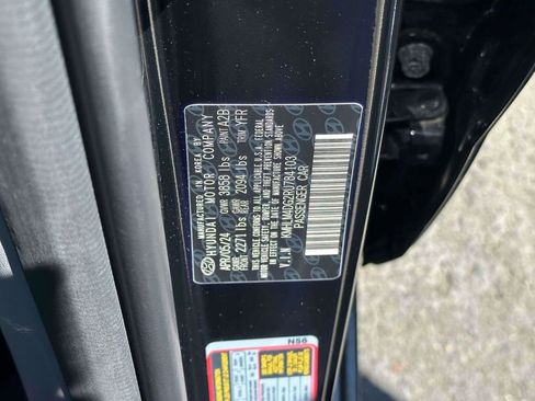 Used 2024 Hyundai Elantra SEL FWD image 15