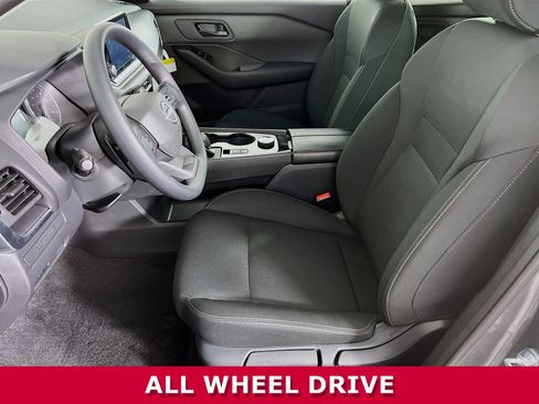Used 2026 Nissan Rogue S AWD/4WD image 3