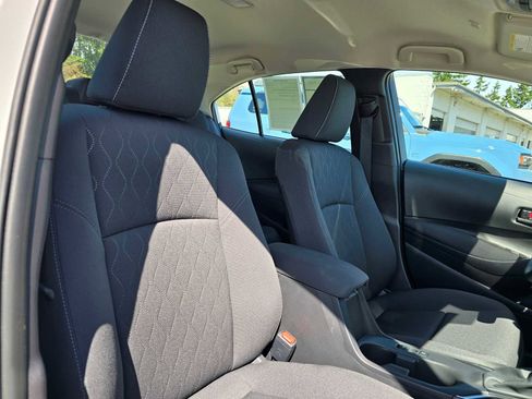 Used 2026 Toyota Corolla LE image 11
