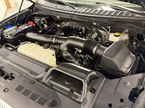 Used 2024 Lincoln Navigator Premiere image 35