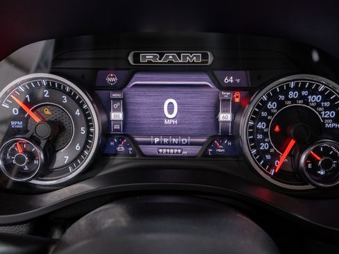 Used 2020 RAM 1500 Laramie image 28